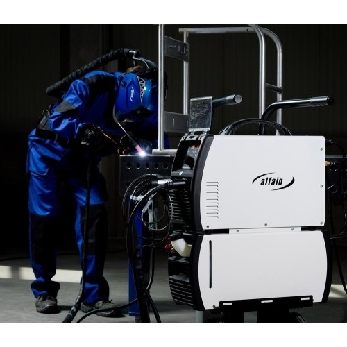 Suvirinimo aparatas ALFA IN PEGAS 320 T PULSE HF su aušintuvu ir vežimėliu (BE dujų baliono)