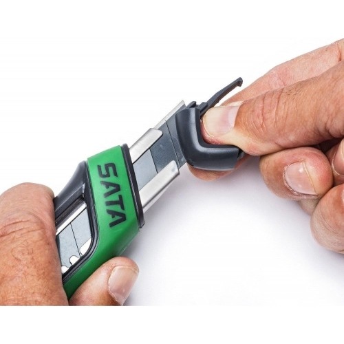 Soft grip utility knifer 18mm