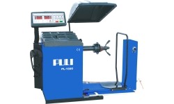 Truck wheel balancer