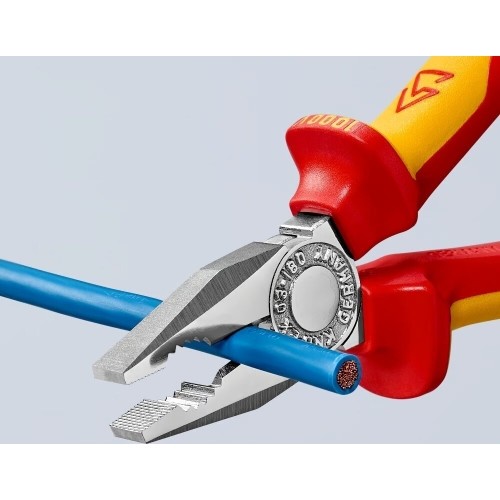 Combination pliers insulated 180mm (1000V) KNIPEX