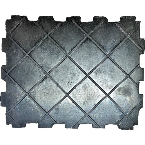 Rubber pad for scissor lift