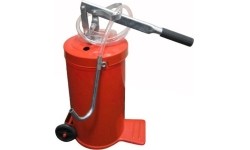 Oil pump with wheels 16l