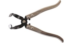 Replės padangų ventiliui nukirpti