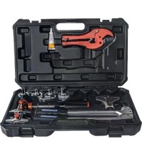 Hydraulic pipe fitting tool