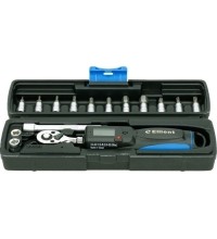 Dinamometrinis raktas 1/4 6-30Nm skaitmeninis su antgalių rink.