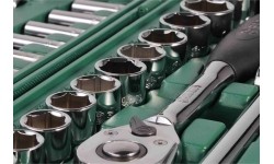 1/4" + 1/2" Dr. Socket set 88pcs