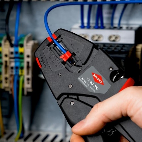 Self adjusting insulation stripper (0.03–10.0 mm²) 200mm KNIPEX