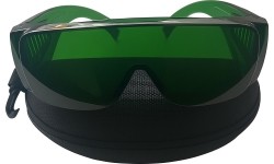 Laser welding safety glasses with case (dark green)