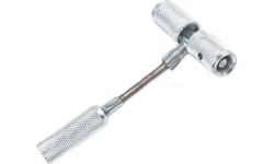 Ventilio montavimo įrankis su trumpu trosu