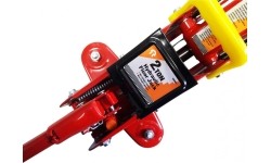 Domkratas su ratukais 2t