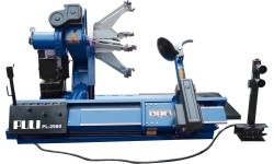 Ratų montavimo staklės sunkvežimiams