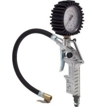 Tire inflating gun with manometer