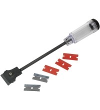 Extended razor scraper with interchangeable blades