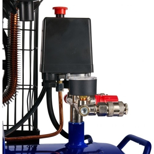 Oil-lubricated belt-driven air compressor, 50 l, 2.8 kW, 8 bar