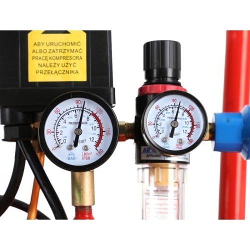 Oil - lubricated air compressor, 100 l, 3 kW