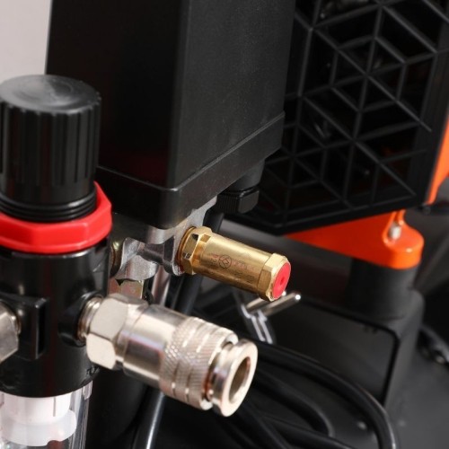 Oil-free air compressor, 50 l, 2200 W