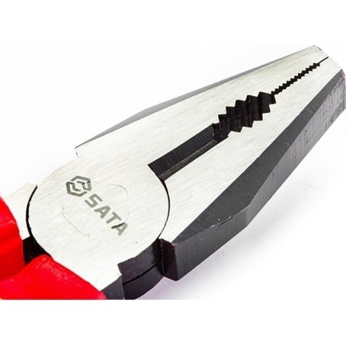 Combination pliers. Insulated - L150mm